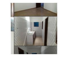 un appartement très récente construction de 02 chambres salon sanitaires bien propre