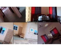 un appartement récente construction de 2 chambres salon sanitaires