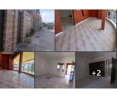 Un bel appartement 4 pièces est disponible à la location au 1er étage,