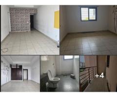 appartement de 2pièces au 1er étage avec Douche