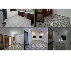 À LOUER J'AI UN APPARTEMENT DE 02CHAMBRES SALON À HEDRANAWOÉ,
