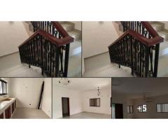 Villa Duplex Personnelle – 4 Chambres à louer à Haie-Vive (Cotonou)