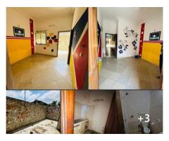 En location Appartement 2 pièces avec un bureau à l’intérieur, grande cuisine