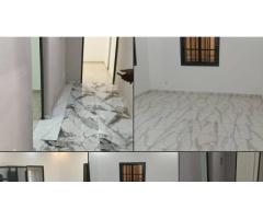 Alouer Villa cour unique de 3 chambre salon wcd cuisine interne bien