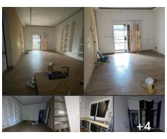 UN APPARTEMENT 4 PIÈCES AU 1er ÉTAGE.