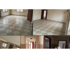 appartements de  3 chambres salon sanitaire dans un bâtiment très sécuris
