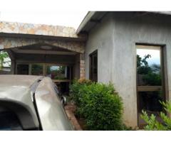 À vendre une villa à Calavi akassato zone lycée technique chino-beninois