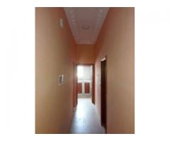 location un appartement d'une chambre salon sanitaire Sis à Calavi Bakhita