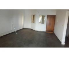 LOCATION APPARTEMENT DEUX CHAMBRES SALON WCD CUISINE