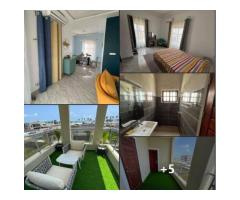 magnifique appartement situe a fidjrosse deux terrasses gazonneuse au balcon